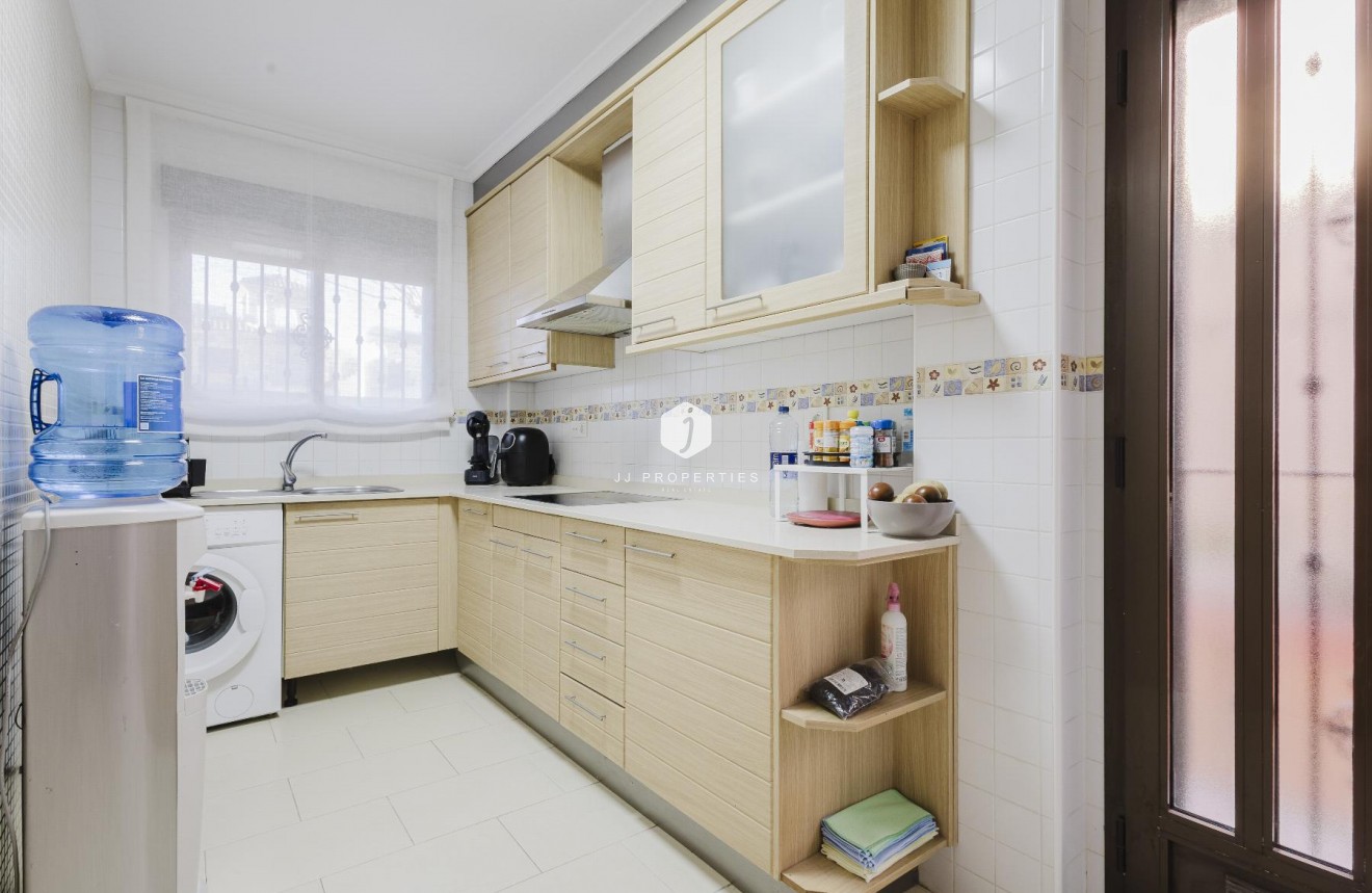 Resale - Villa -
Torrevieja - Costa Blanca