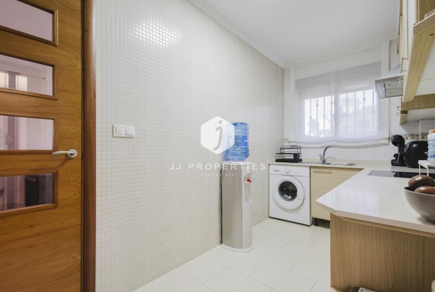 Resale - Villa -
Torrevieja - Costa Blanca