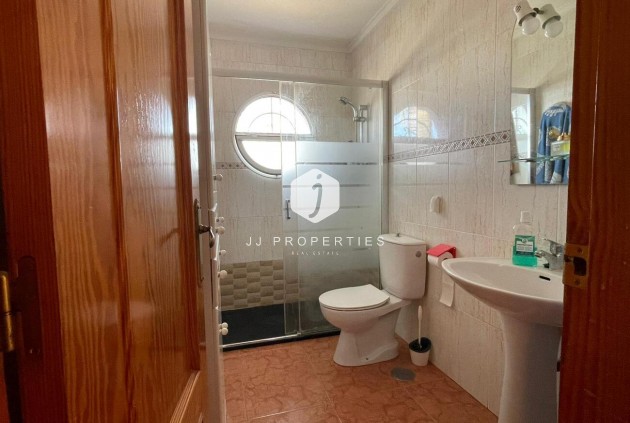 Resale - Chalet -
Orihuela Costa - Punta Prima