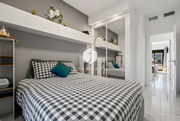 Resale - Apartment / flat -
Guardamar del Segura - Costa Blanca