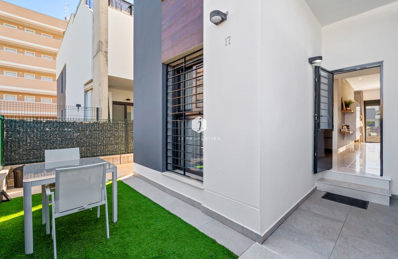 Resale - Apartment / flat -
Guardamar del Segura - Costa Blanca