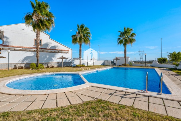 Resale - Villa -
San Miguel de Salinas - Inland
