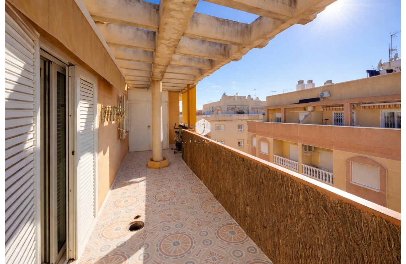 Resale - Apartment / flat -
Torrevieja - Costa Blanca