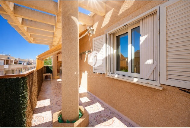 Resale - Apartment / flat -
Torrevieja - Costa Blanca