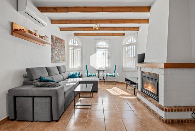 Resale - Villa -
Orihuela Costa - Costa Blanca