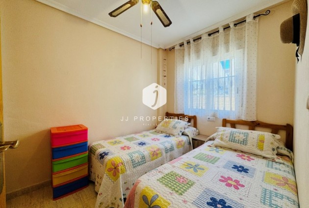 Resale - Apartment / flat -
La Mata - Costa Blanca