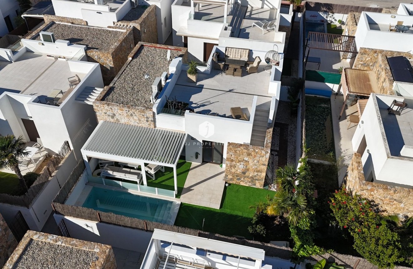 Resale - Villa -
Cabo Roig - Costa Blanca