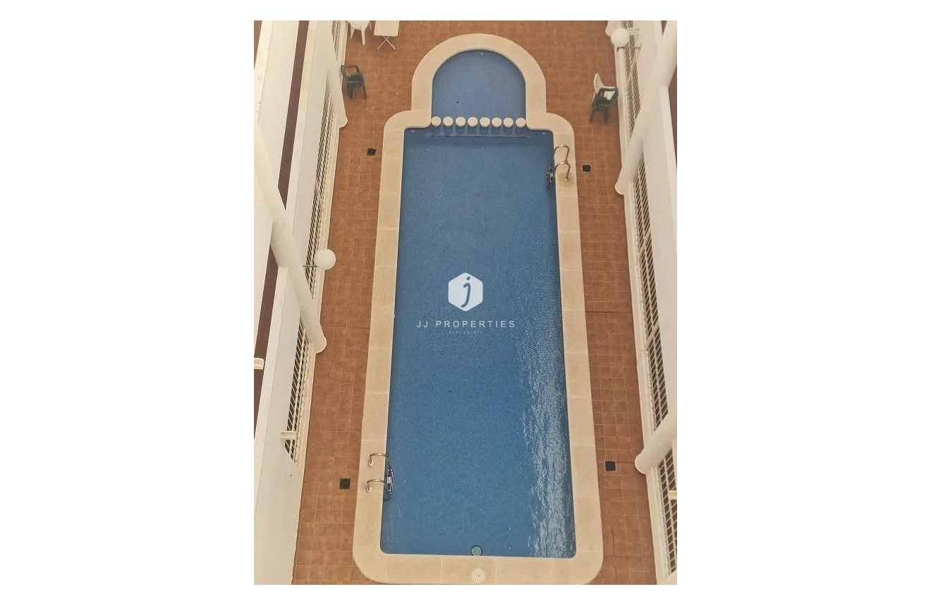 Z drugiej ręki - Daszek -
Torrevieja - Centro