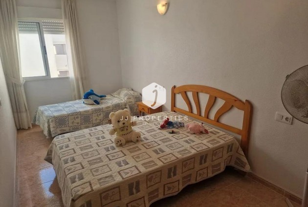 Z drugiej ręki - Daszek -
Torrevieja - Centro