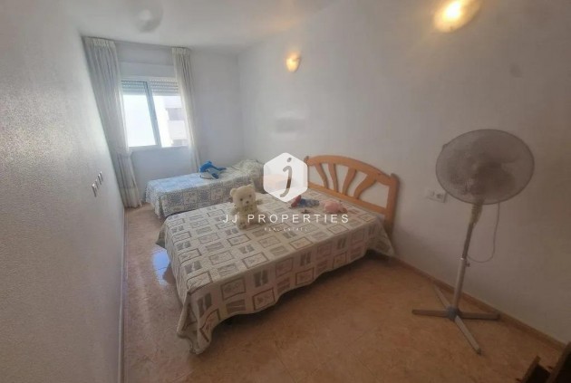 Z drugiej ręki - Daszek -
Torrevieja - Centro