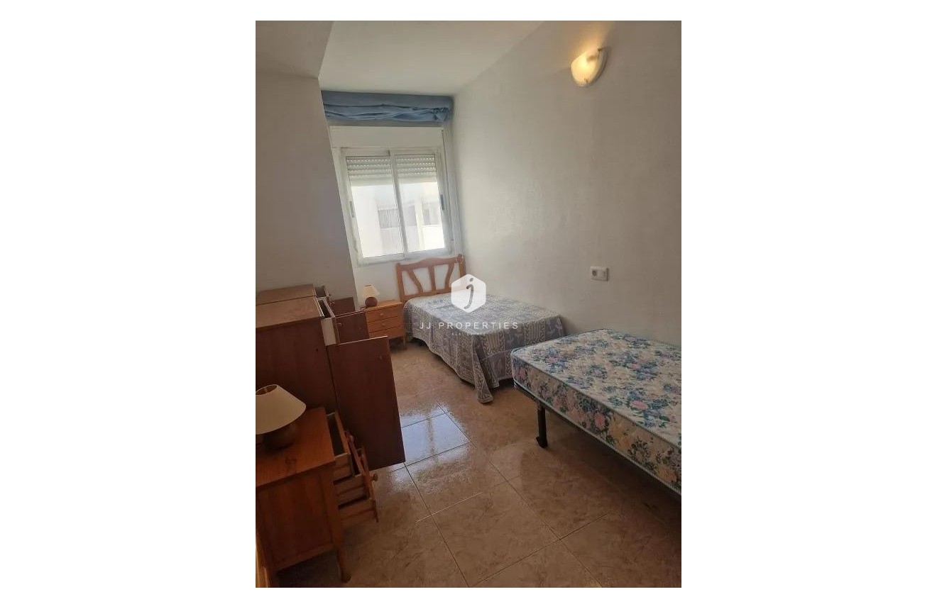 Z drugiej ręki - Daszek -
Torrevieja - Centro