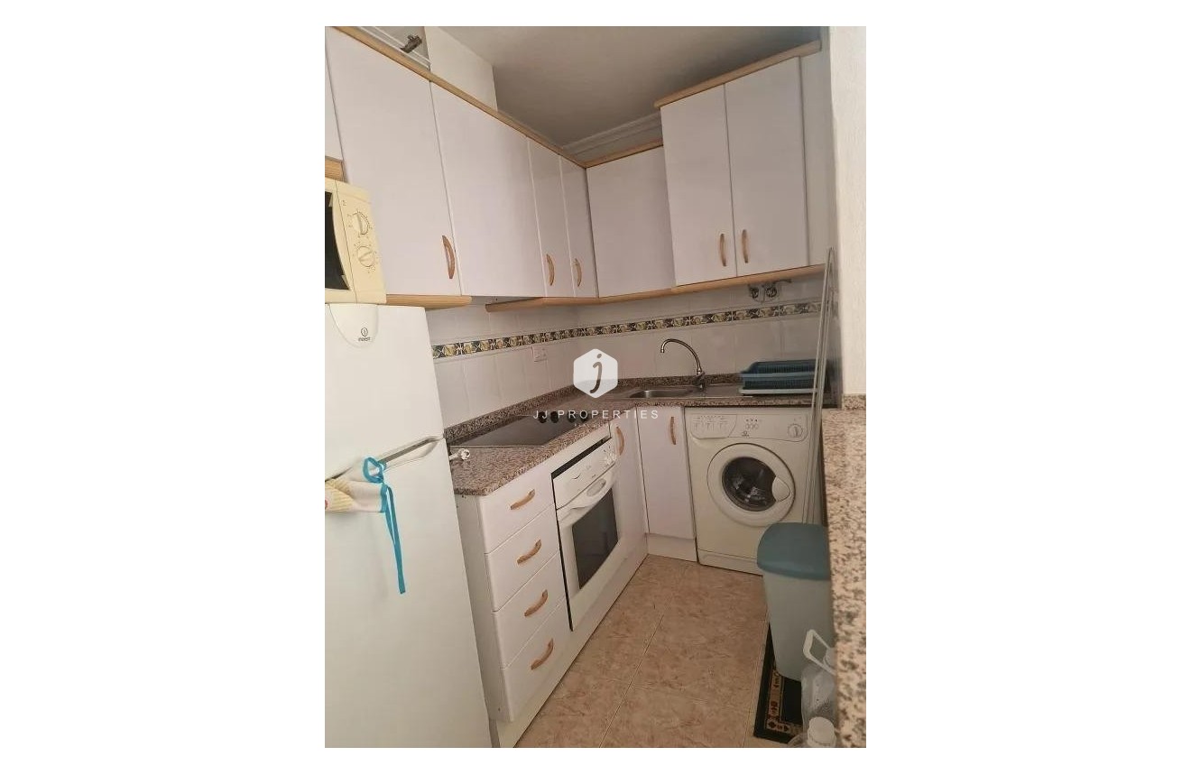 Z drugiej ręki - Daszek -
Torrevieja - Centro