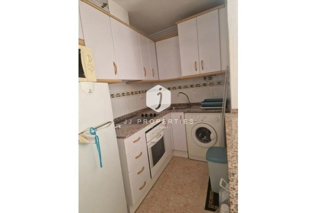 Z drugiej ręki - Daszek -
Torrevieja - Centro