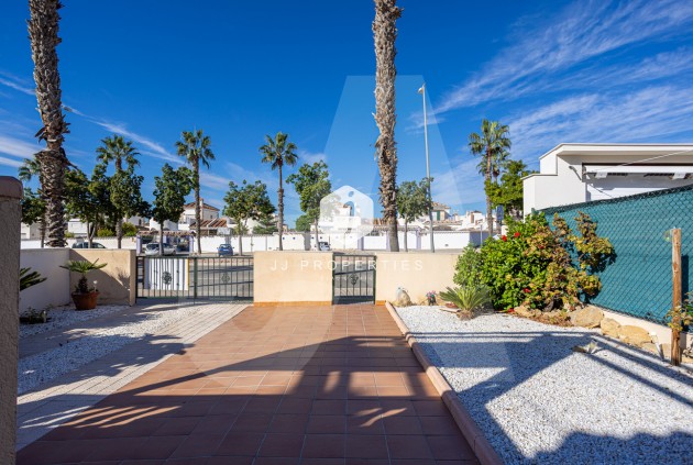 Segunda mano - Villa -
Guardamar del Segura - El Raso