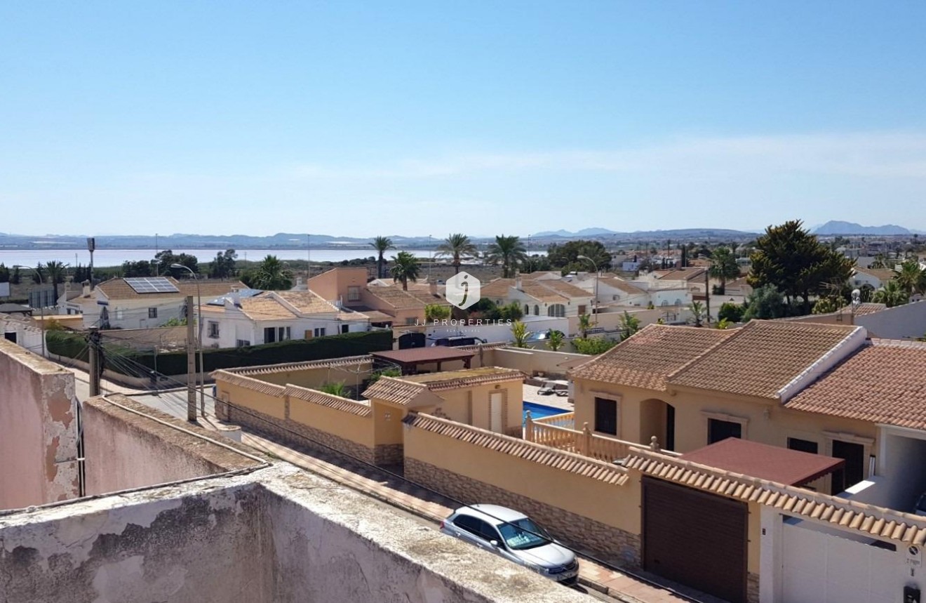 Resale - Bungalow -
Torrevieja - La siesta