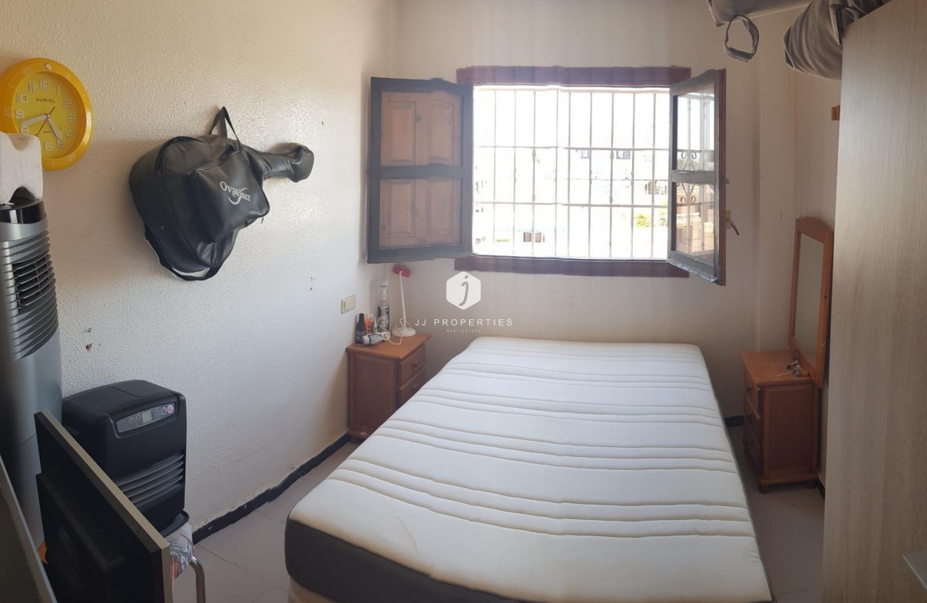 Resale - Bungalow -
Torrevieja - La siesta