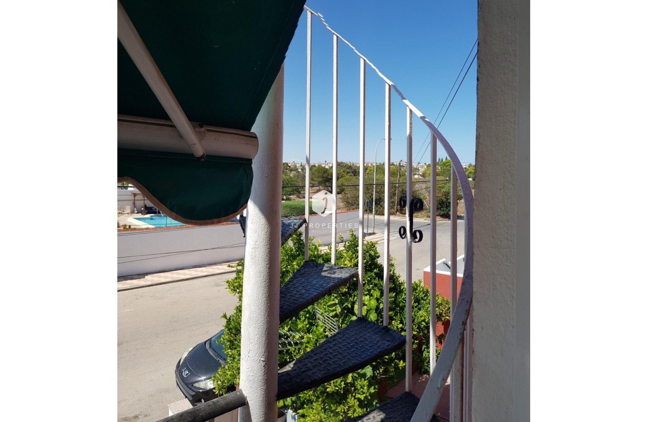 Resale - Bungalow -
Torrevieja - La siesta