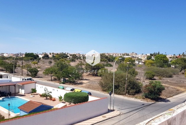 Resale - Bungalow -
Torrevieja - La siesta