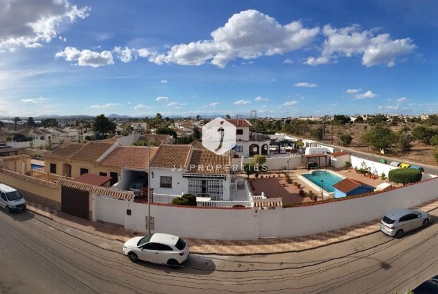 Resale - Bungalow -
Torrevieja - La siesta