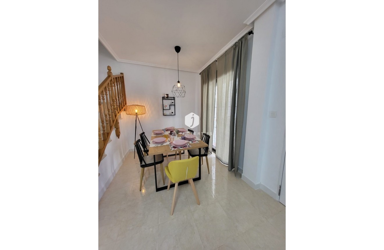 Resale - Chalet -
San Miguel de Salinas - Inland