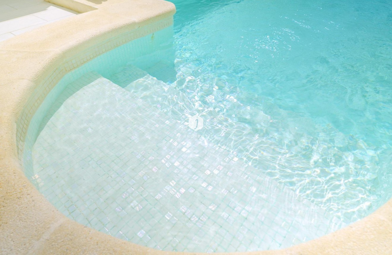 Aus zweiter Hand - Chalet -
Torrevieja - Punta prima