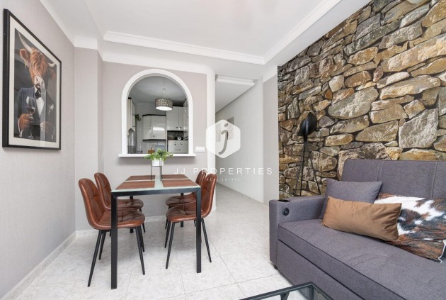 Resale - Apartment / flat -
Torrevieja - Estacion de autobuses