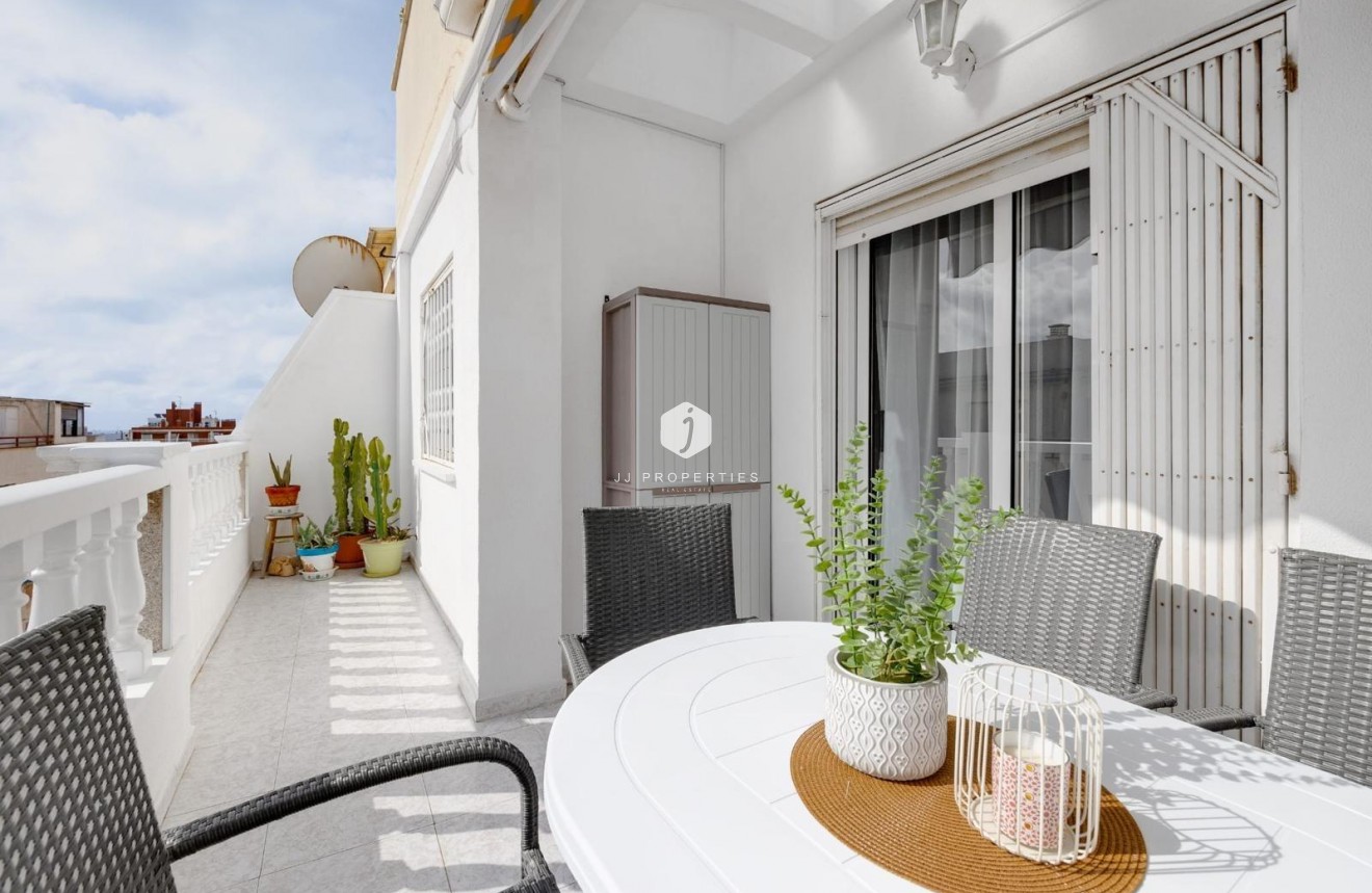 Resale - Apartment / flat -
Torrevieja - Estacion de autobuses