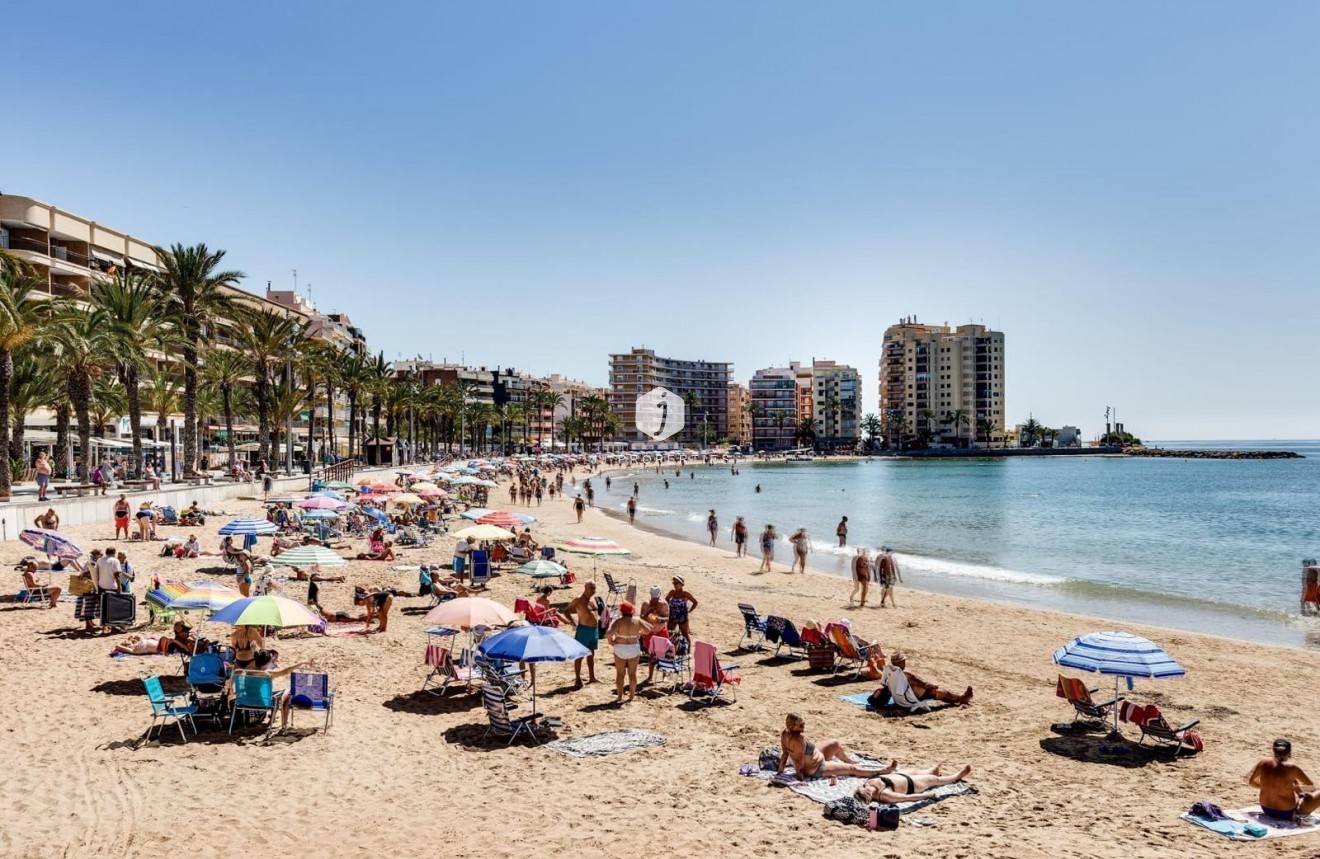 Resale - Apartment / flat -
Torrevieja - Estacion de autobuses