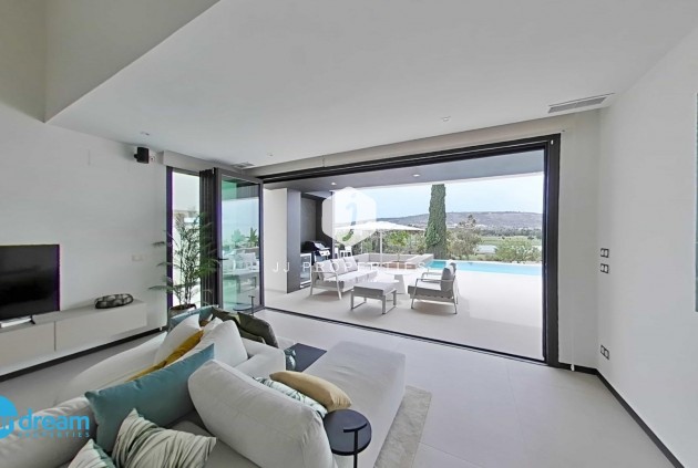 Resale - Villa -
Algorfa - Comunidad Valenciana