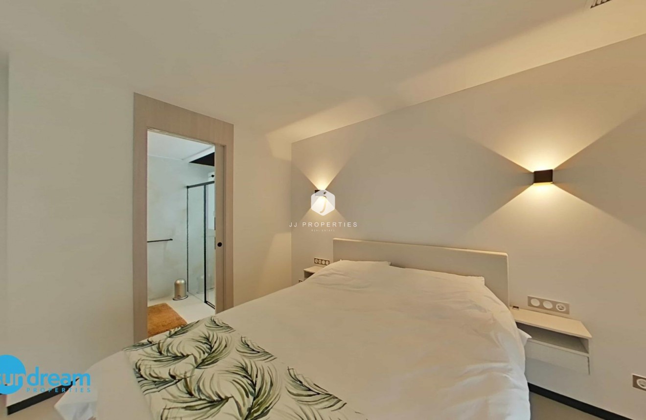 Resale - Villa -
Algorfa - Comunidad Valenciana