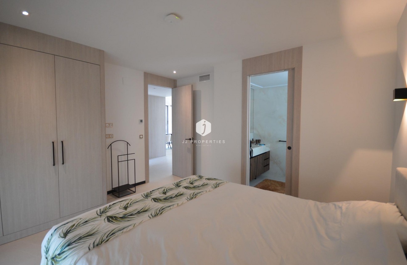 Resale - Villa -
Algorfa - Comunidad Valenciana