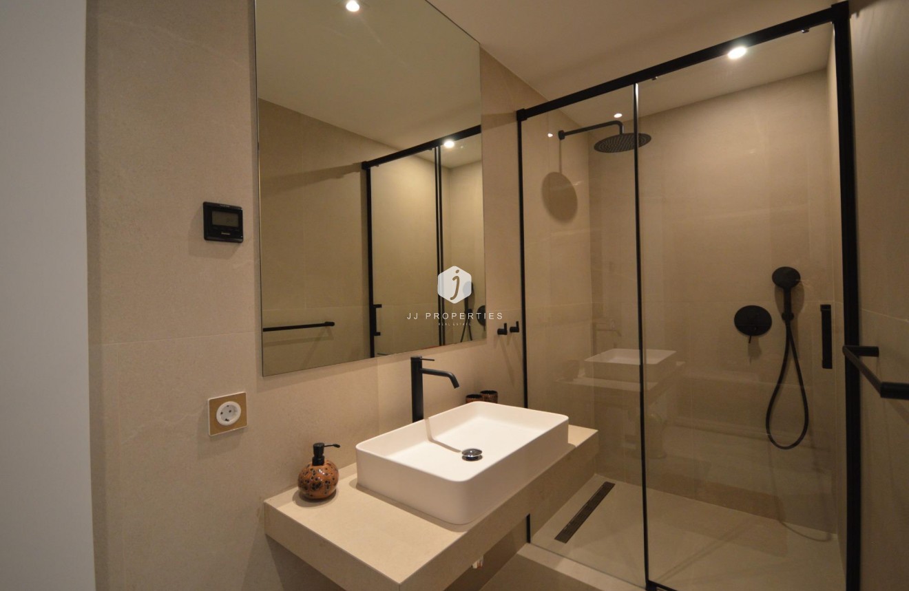 Resale - Villa -
Algorfa - Comunidad Valenciana