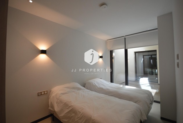 Resale - Villa -
Algorfa - Comunidad Valenciana