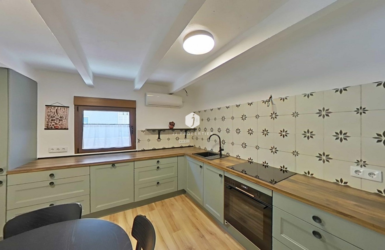 Resale - Chalet -
Formentera del Segura - Centro