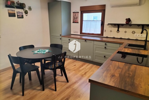 Resale - Chalet -
Formentera del Segura - Centro