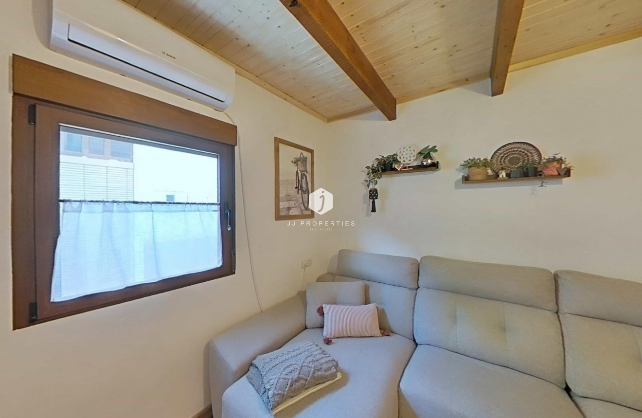 Resale - Chalet -
Formentera del Segura - Centro