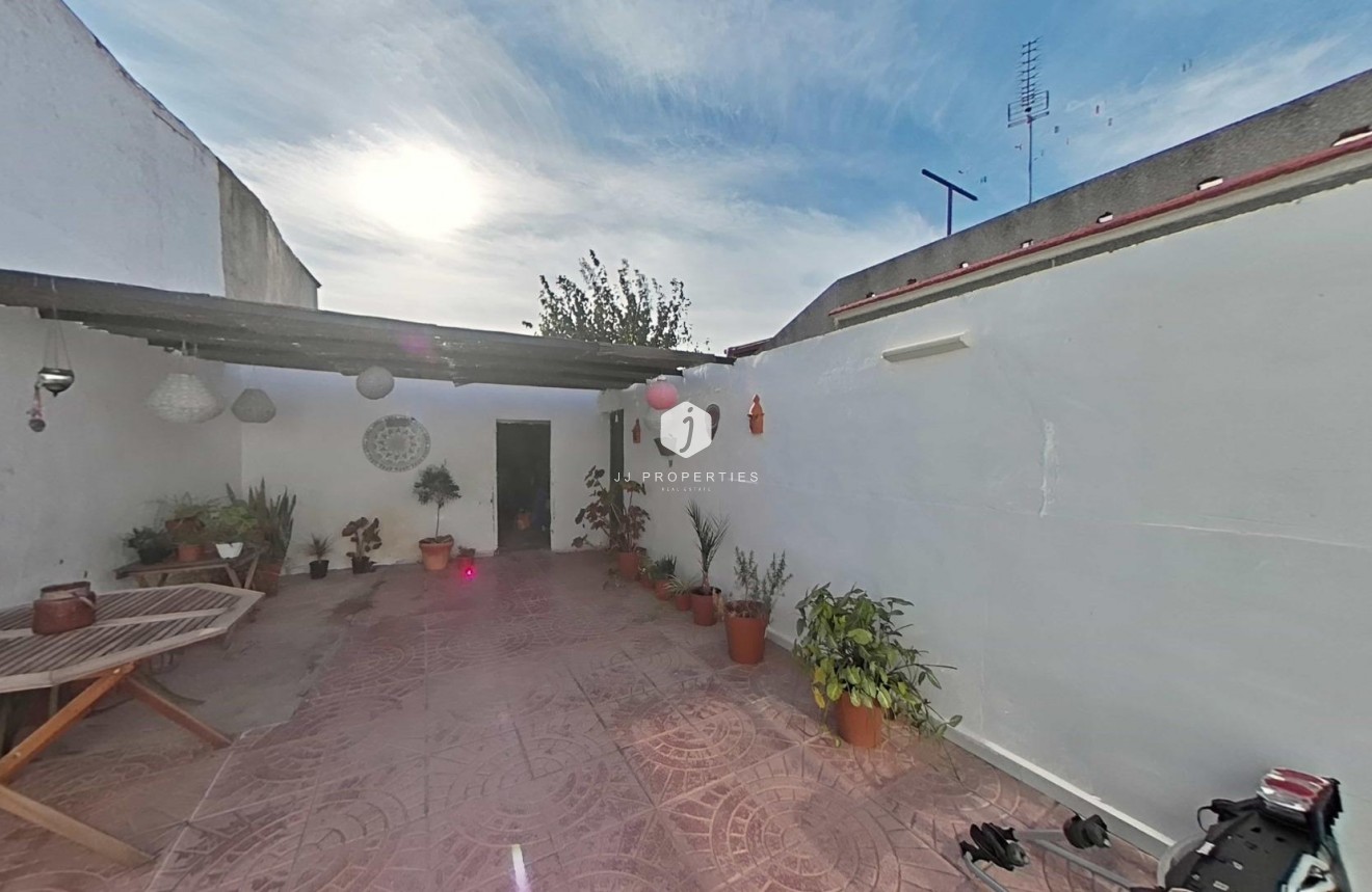 Resale - Chalet -
Formentera del Segura - Centro