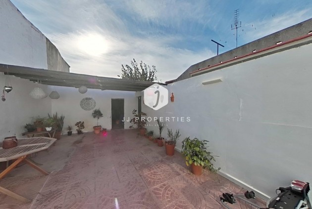 Resale - Chalet -
Formentera del Segura - Centro