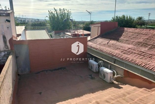 Resale - Chalet -
Formentera del Segura - Centro