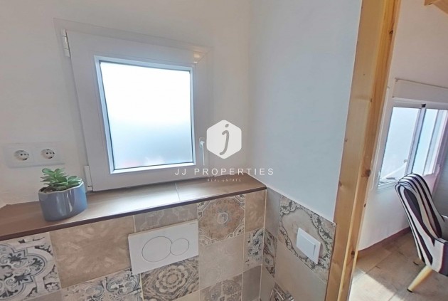 Resale - Chalet -
Formentera del Segura - Centro