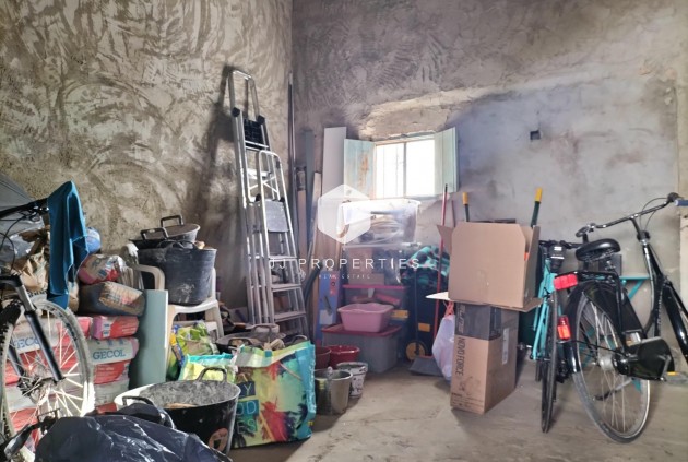 Resale - Chalet -
Formentera del Segura - Centro