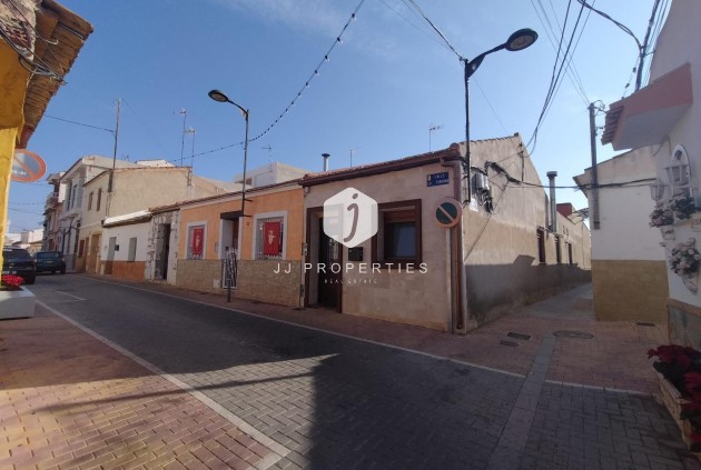 Resale - Chalet -
Formentera del Segura - Centro
