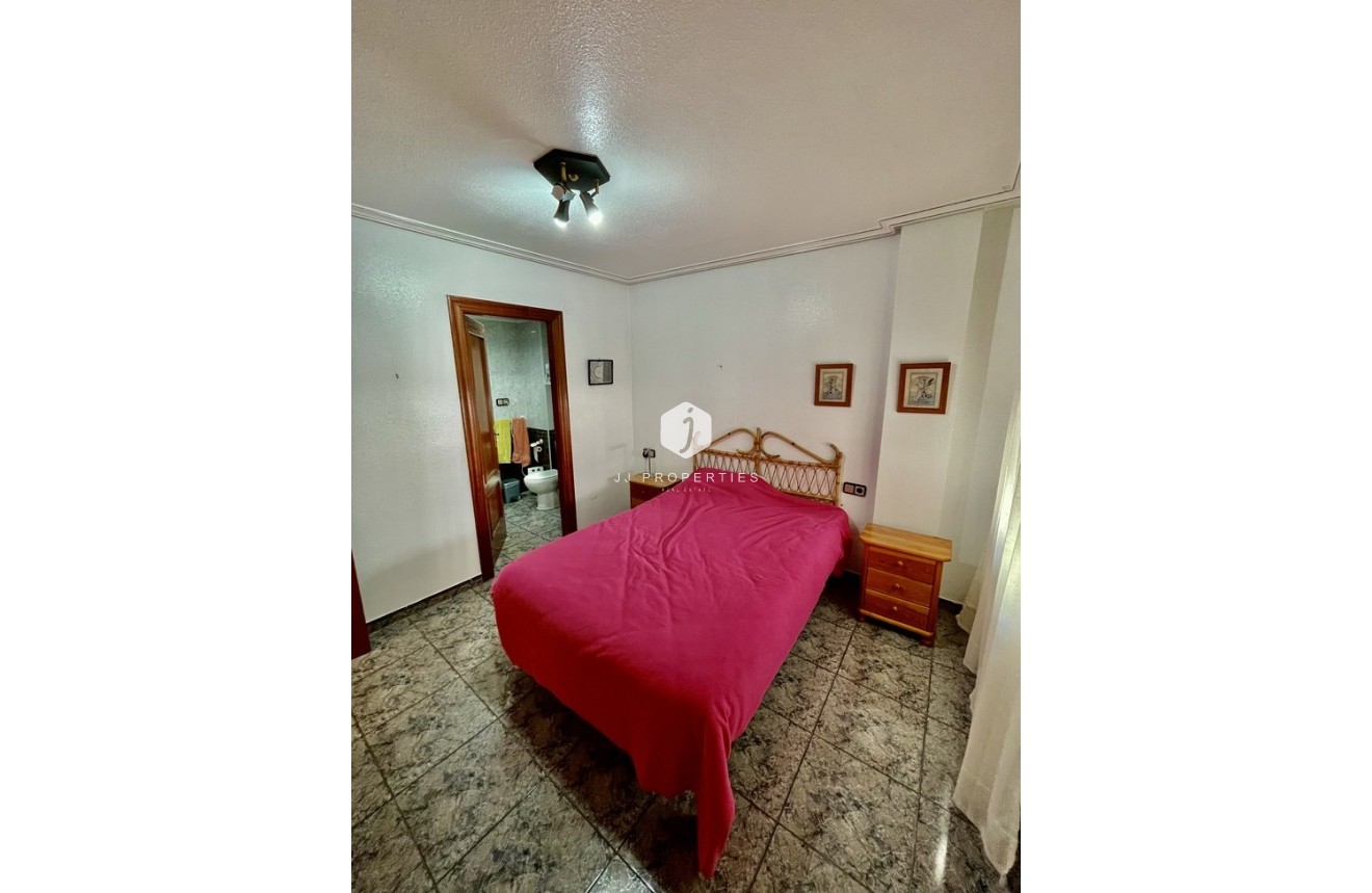 Resale - Penthouse -
Torrevieja - Playa de cura