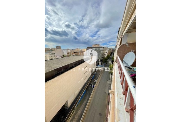 Resale - Penthouse -
Torrevieja - Playa de cura