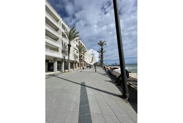 Resale - Penthouse -
Torrevieja - Playa de cura