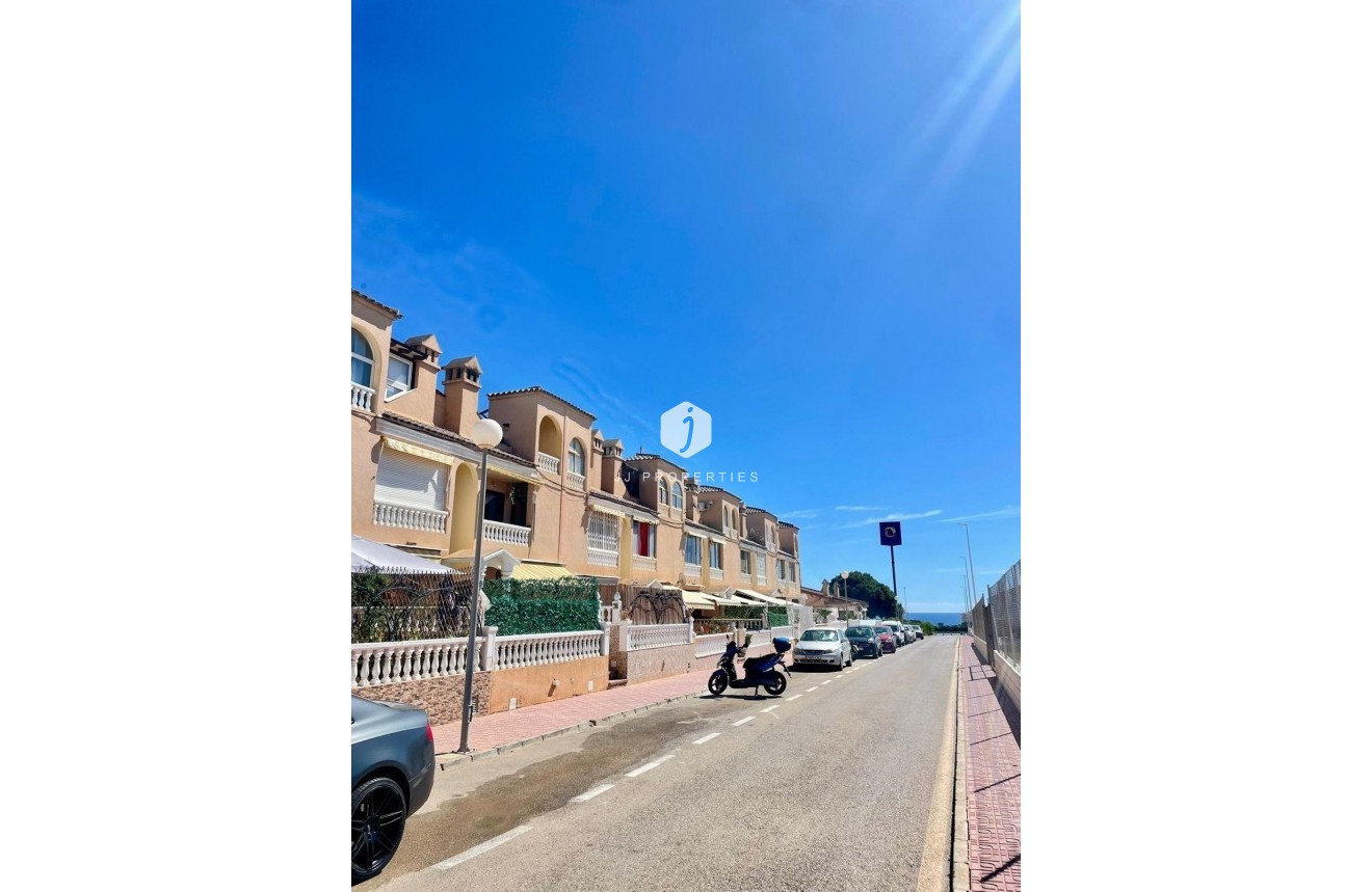 Resale - Penthouse -
Torrevieja - Punta prima