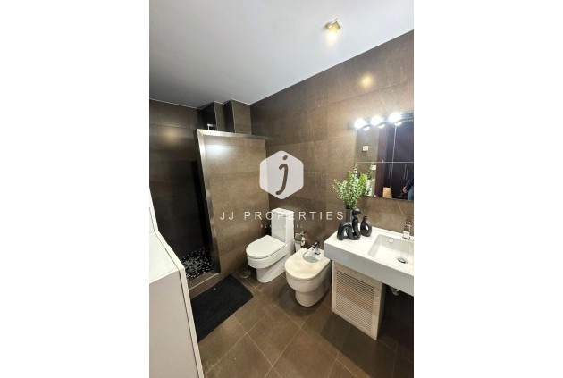 Resale - Apartment / flat -
Torrevieja - Centro