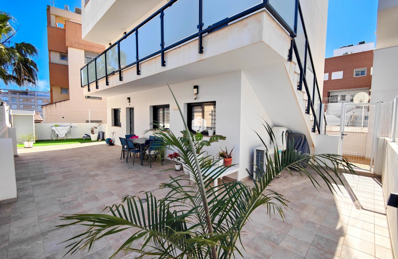 Resale - Apartment / flat -
Guardamar del Segura - Costa Blanca