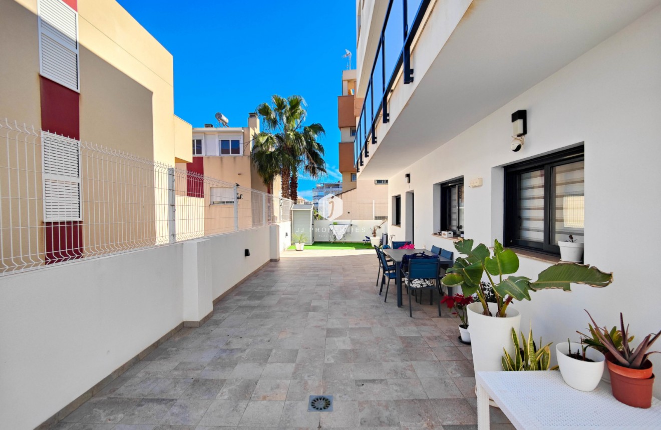 Resale - Apartment / flat -
Guardamar del Segura - Costa Blanca