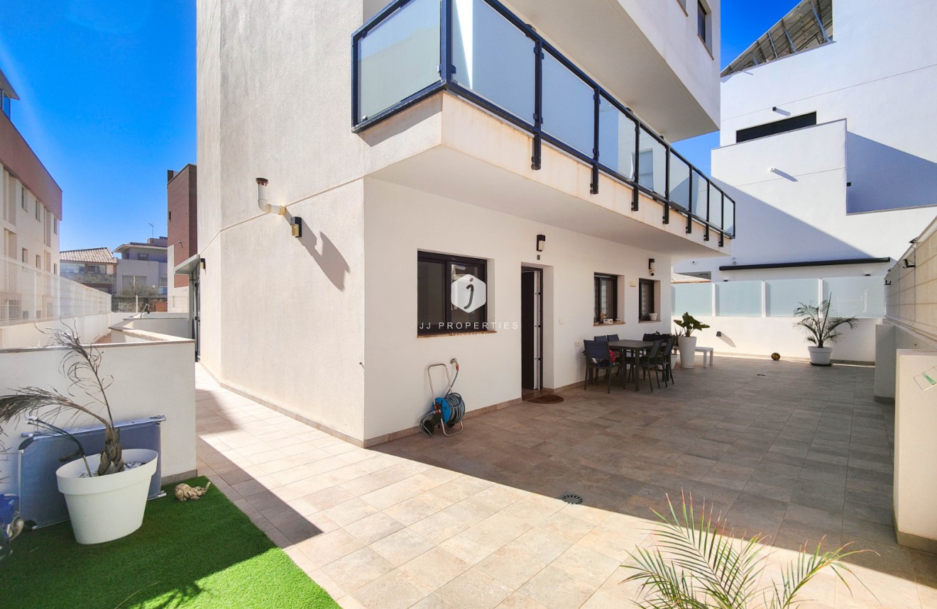 Resale - Apartment / flat -
Guardamar del Segura - Costa Blanca